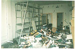 destrozo locaal.jpg